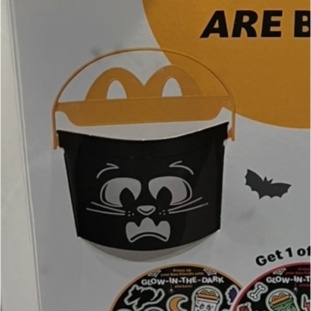 McDonald’s 2025 Cat Boo Bucket